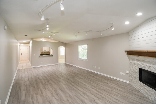 Photo - 2721 R S Bailey Dr