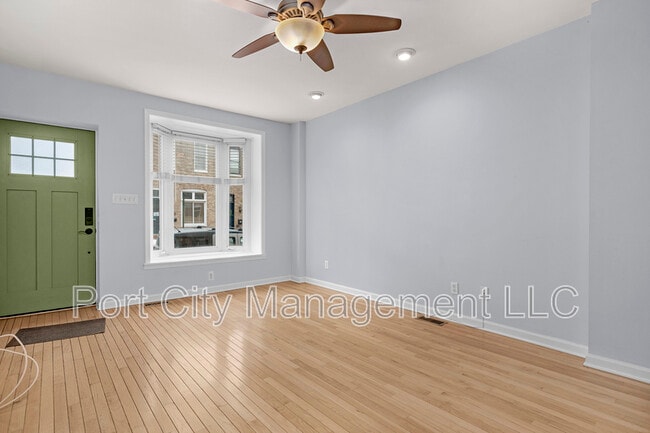 Photo - 702 S Bouldin St