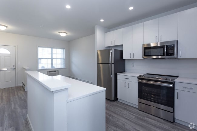 2BR,2.5BA -1775SF Kitchen