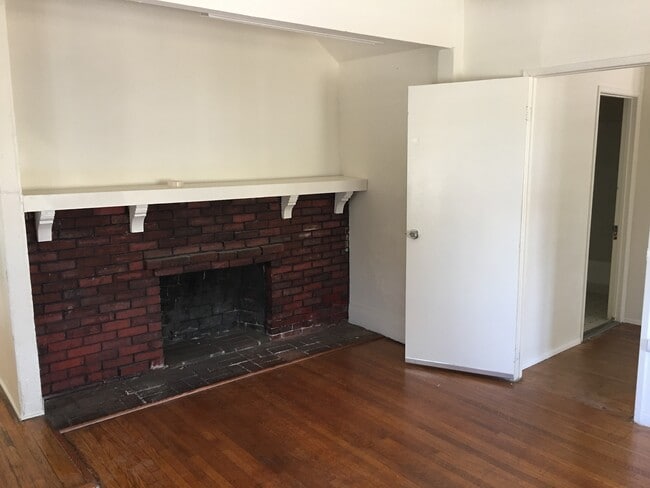 Photo - 937 North Benton Way Unidad 1