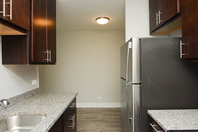 Photo - 447 W Surf St Unit 902