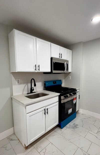 Photo - 1924 N Taylor St