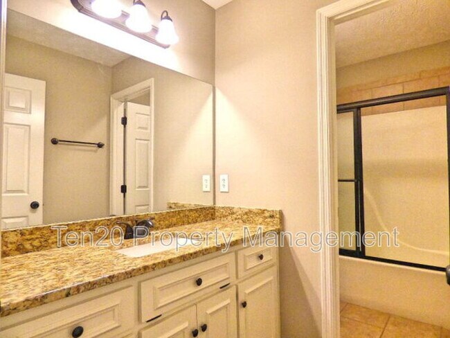 Photo - 2723 Summerfield Pl