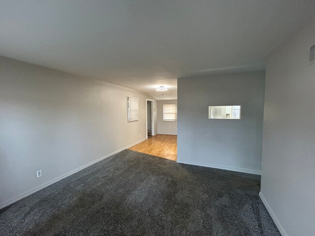 Photo - 13 Brightwell Ct