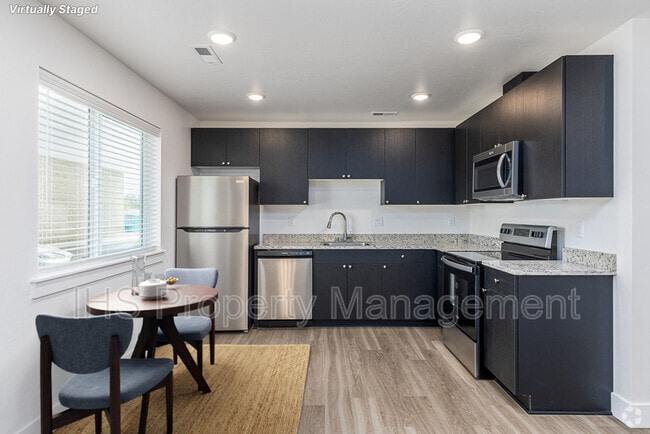 Building Photo - 446 S 40th Ave Rental