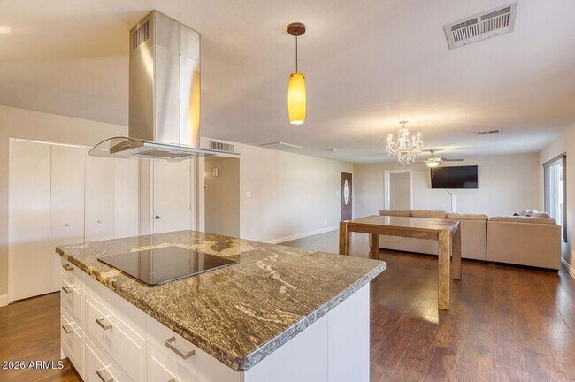 Photo - 8640 E Wilshire Dr