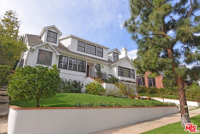 Photo - 321 Dalehurst Ave