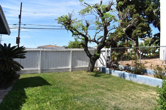 Photo - 4006-4008 DELTA STREET Unit 4008