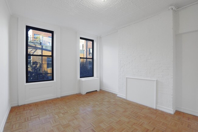 Photo - 18 Cornelia Street