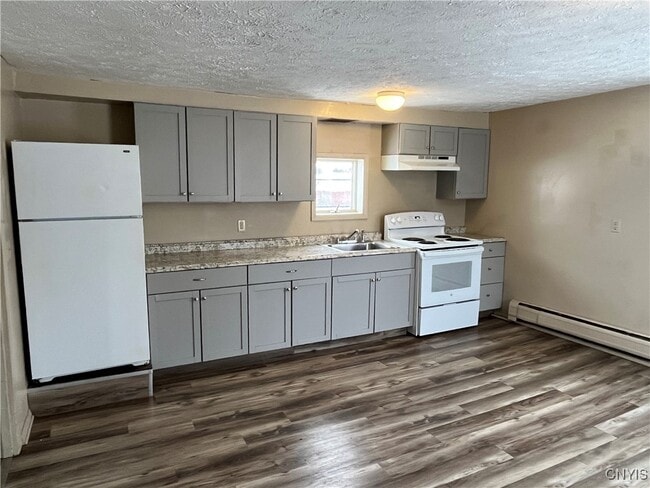 Photo - 684 West End Ave