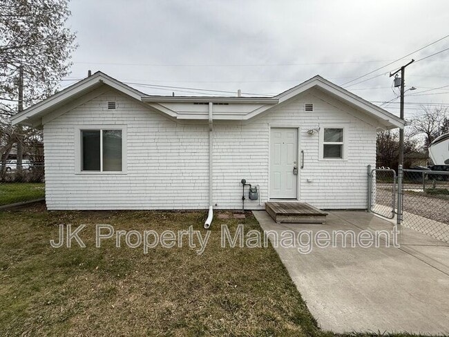Photo - 1824 6th Ave N