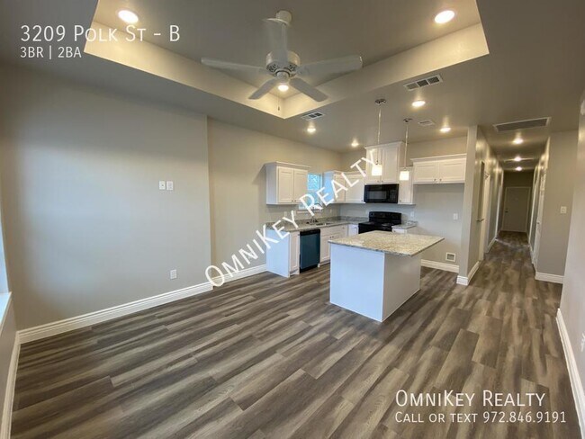 Photo - 3209 Polk St Unidad B