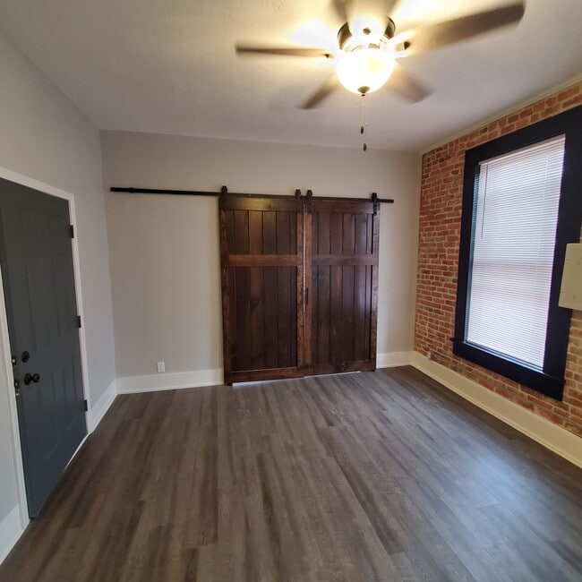 Sala de estar - 1213 N Wells St Unidad Upper