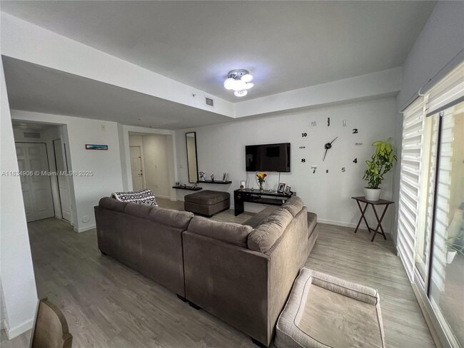 Photo - 11503 NW 89th St Unit 201