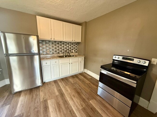 Photo - 710 Lincoln St Unidad Upper