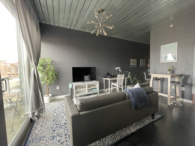 Photo - 620 Glen Iris Dr NE Unit Ponce Springs Lofts