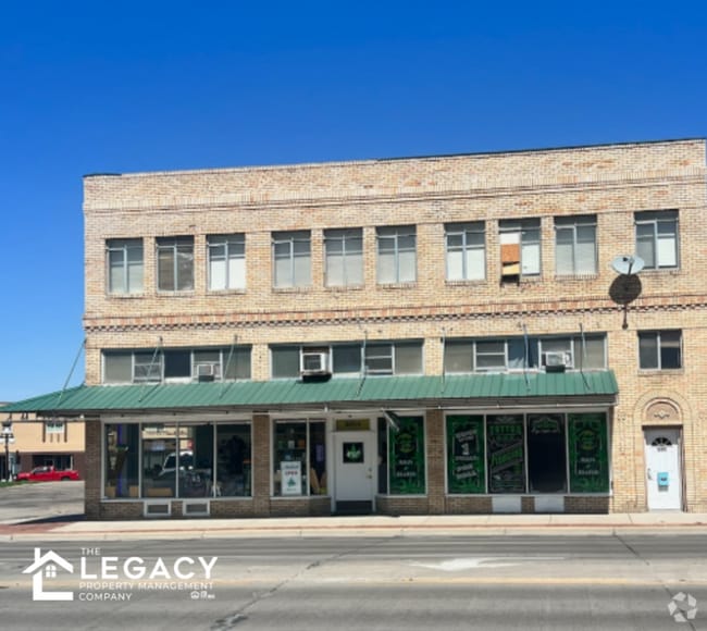 Building Photo - 604 E 2nd St Unit 2 Rental