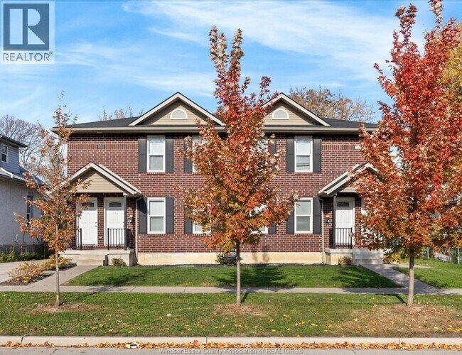 Photo - 528 Chippawa St