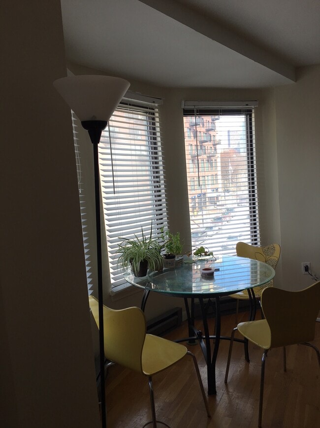 Photo - 538 Tremont St Unit top floor