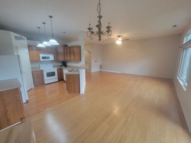 Photo - 664 Rivers Breeze Dr