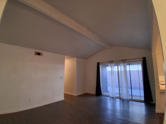 Photo - Thistlewood3505/3507 Unidad Thistlewood3507