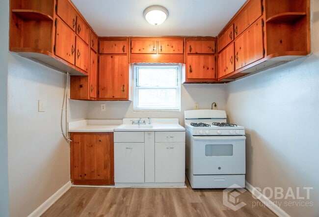 Photo - 954 St Charles Ave NE Unit 10