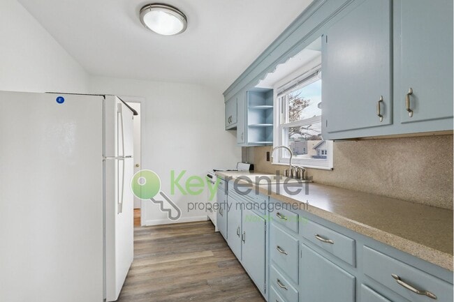 Photo - Spacious 1-Bedroom Apartment with Bonus Li...