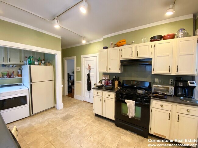 Photo - 12 Oswald St Unit 2