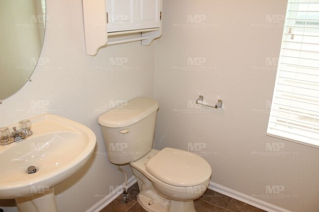 Photo - 1921 Fossil Creek Pkwy