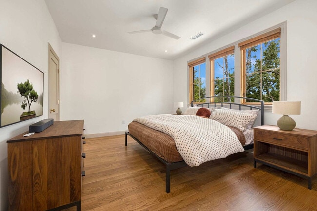 Photo - 501 NW B St Unit ID1303242P