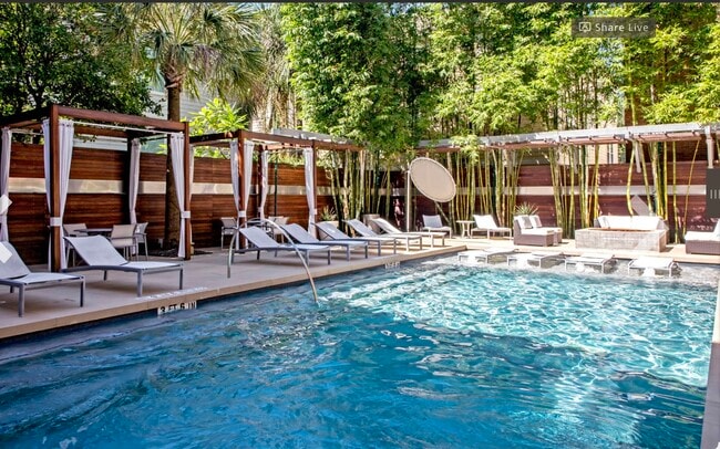 Building Photo - 400 McGowen St