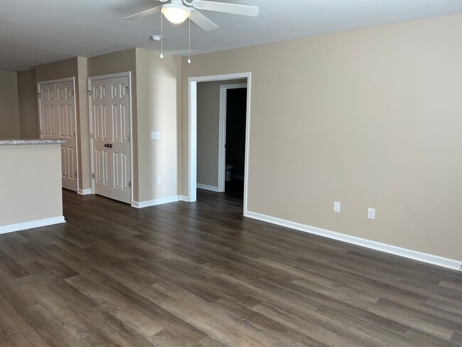 Photo - Nice 2 bedroom, 2 bath Duplex