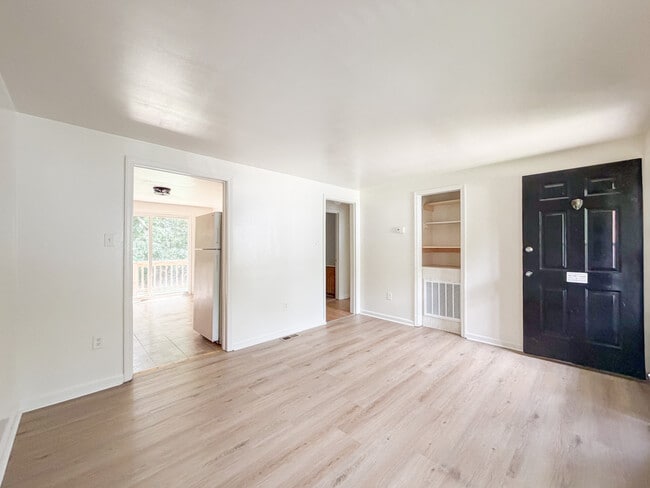 Photo - 35 Fox Hill Dr