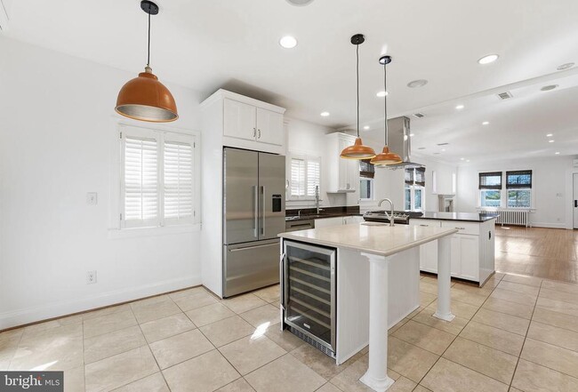 Photo - 5149 MacArthur Blvd NW