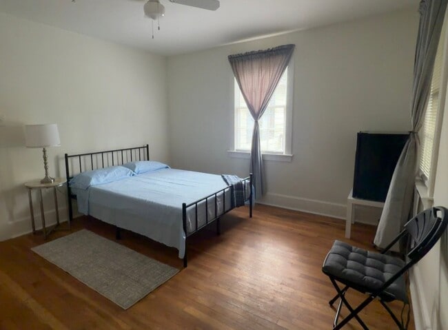 Photo - 298 S Main St Unidad 1