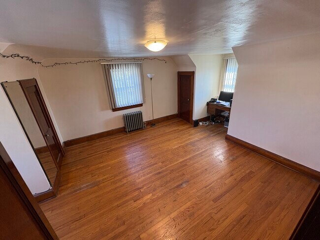 Photo - 75 Brefni St Unit 1