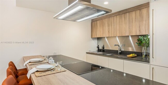 Photo - 1000 Brickell Plaza Unit 2711
