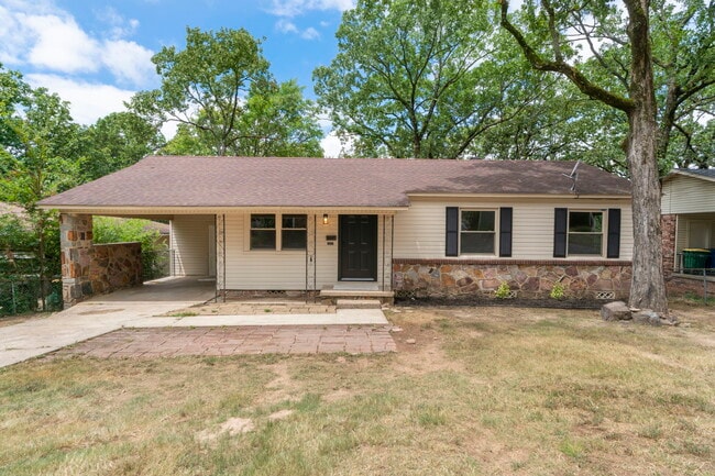 Building Photo - 4423 West Dr Rental