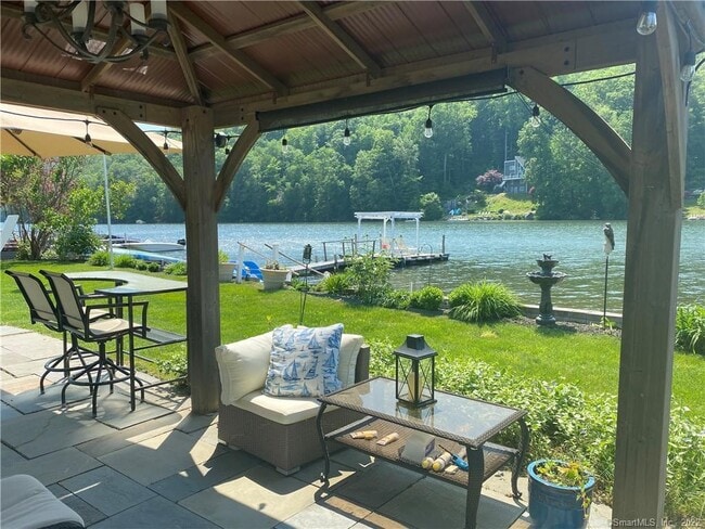 Photo - 17 Pinewood Shores