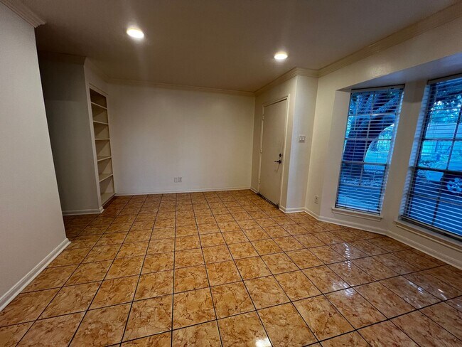 Photo - 3 Bedroom 2.5 Bath Modern Condo Living: S...