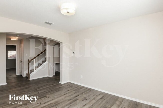 Photo - 6212 Skysail Rd