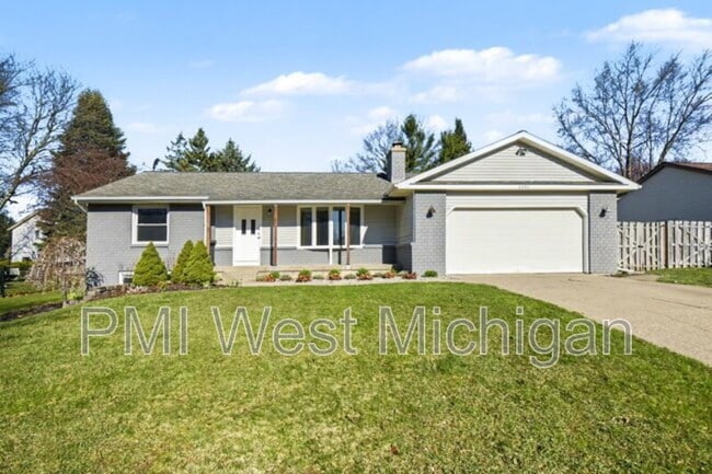 Building Photo - 6593 Crownpointe Dr SW