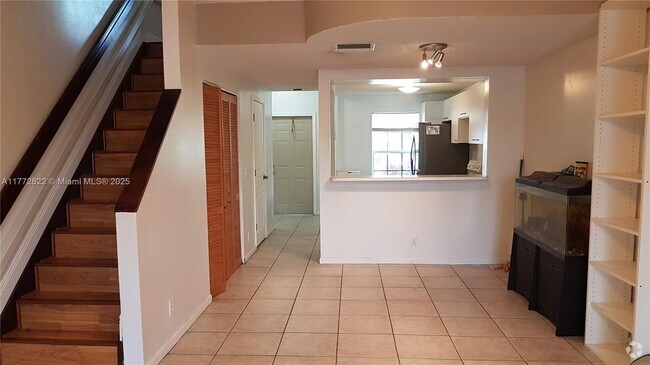 Building Photo - 4931 SW 31st Terrace Rental