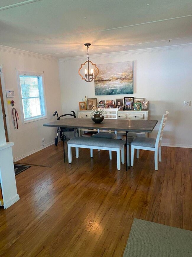 Photo - 17 Madrid Ln