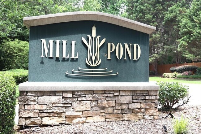 Building Photo - 308 Mill Pond Ct SE Rental