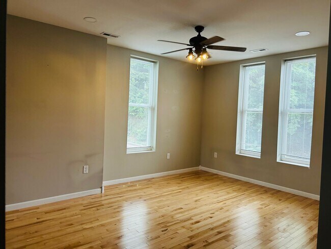 Photo - 1745 Madison St Unit 1745-2 Madison St