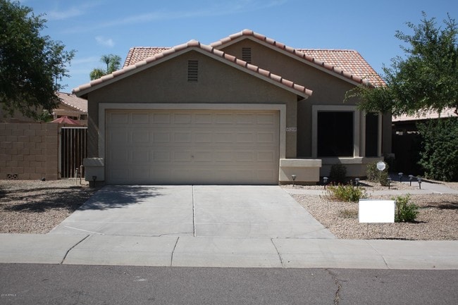 Building Photo - 12558 W Indianola Ave