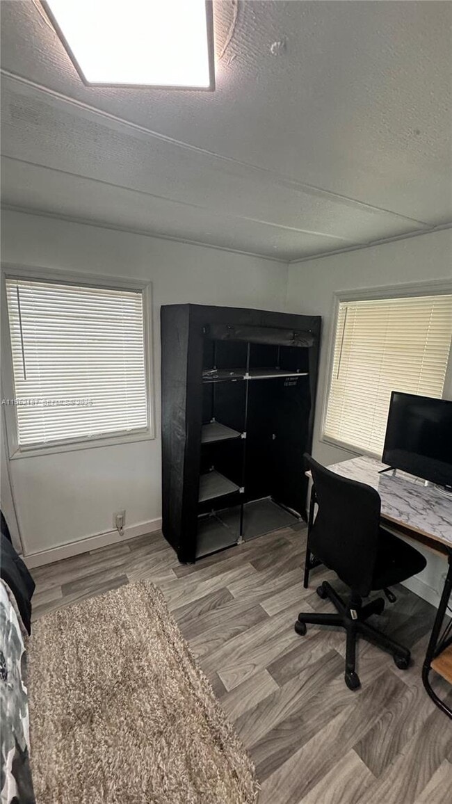 Photo - 601 NE 4th Ct.