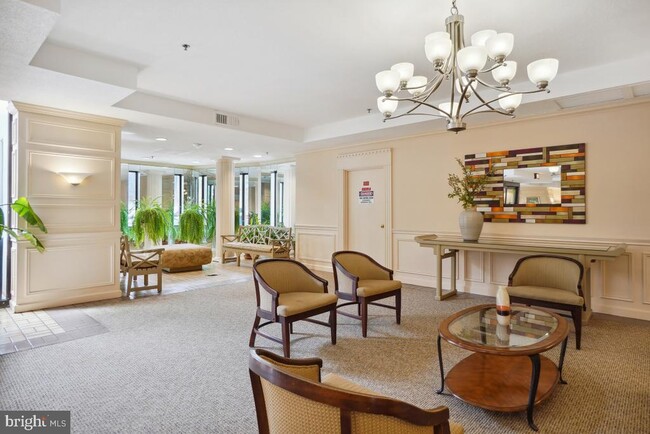 Photo - 15100 Interlachen Dr Unit 4-620