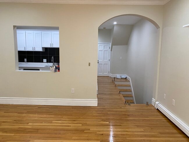 Photo - 241 W Fifth St Unit 1